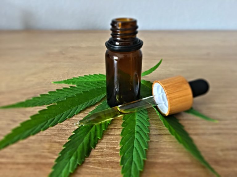 What is CBD oil and How it Impacts Your Health